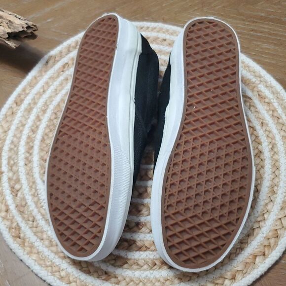 Vans Embossed Black Pebble Snakeskin Unisex Loafers, 11W/9.5M, NWOT - Picture 9 of 9